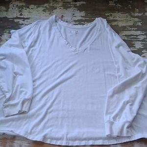 Women's White V-Neck Long Sleeve Top Size 5X